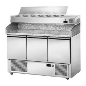 Chladiaci stôl na šaláty / pizzu s vitrínou 1,4 x 0,7 m - s 3 dverami