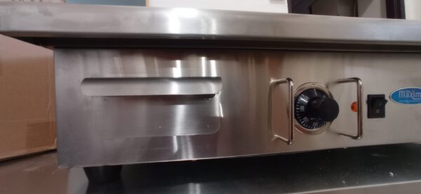 Použité- Elektrická grilovacia doska – 73cm – 4,4kW – hladká | MAXIMA BIG 09300075 - Image 18