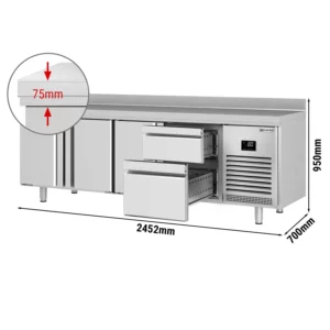Chladiaci stôl PREMIUM PLUS - 2452 x 700 mm - s 3 dverami a 2 zásuvkami a so zadnou stenou