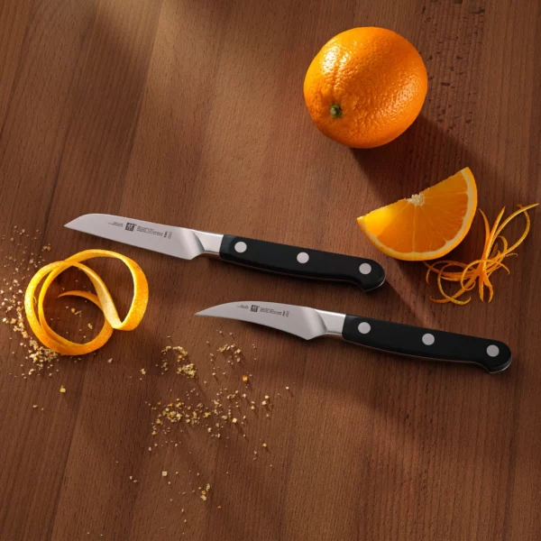 ZWILLING | PRO - Nôž na zeleninu - čepeľ: 90mm - Image 5