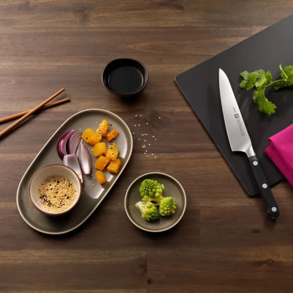 ZWILLING | PRO - Kuchársky nôž compact - čepeľ: 140mm - Image 6