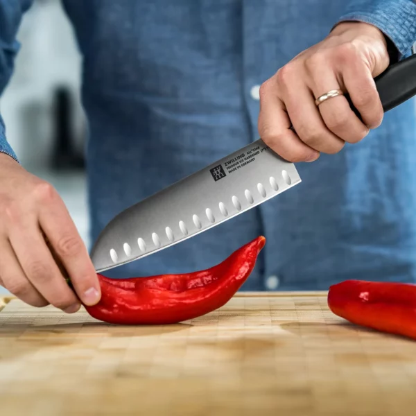 ZWILLING | ALL * STAR - Santoku nôž so špeciálnym výbrusom - čepeľ: 180mm - čierny - Image 8