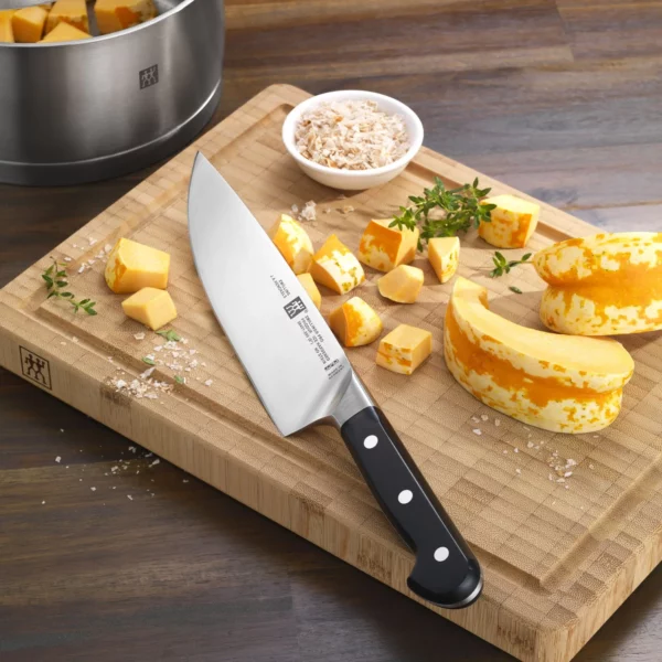 ZWILLING | PRO - Kuchársky nôž - čepeľ 23 cm - Image 5