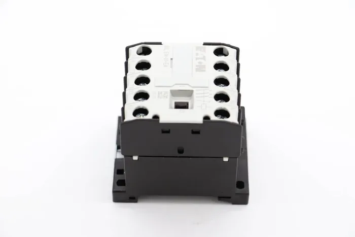 M700 - Stýkač 220V 4Kw – Obrázok 7
