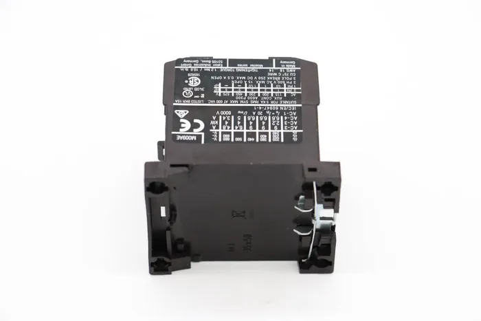 M700 - Stýkač 220V 4Kw – Obrázok 4