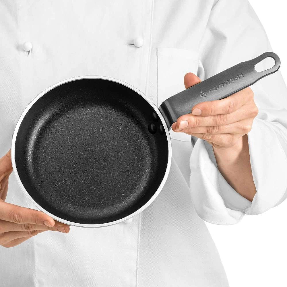 Hliníková panvica s nepriľnavým povrchom PLATINUM PLUS s priemerom 20 cm FORGAST FG02321 – Obrázok 3