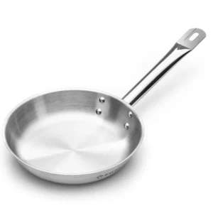 Satinovaná oceľová panvica s priemerom 28 cm | FORGAST FG02302